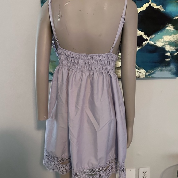 Lavender Lace Trim Dress - Picture 4 of 6